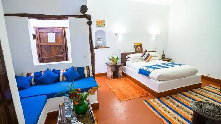 Traditional Tek Büyük Yataklı Oda