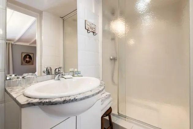 Tek Büyük Yataklı Oda, Teras (Rosalie)