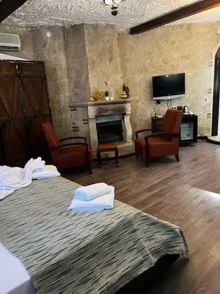 Jakuzili ve Şömineli King Suite Oda, , Jakuzili (2 Kişilik)
