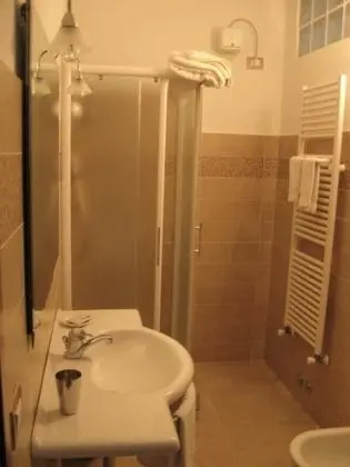 Basic Tek Büyük Yataklı Oda