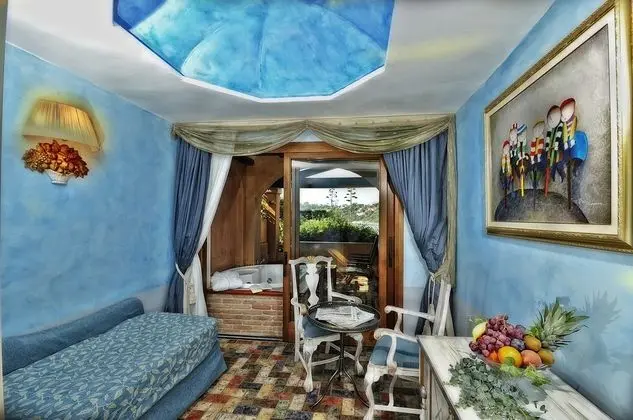 Üçlü Deluxe