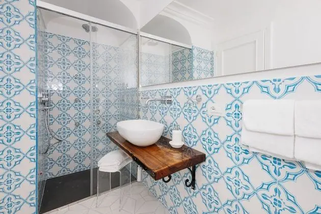 Luxury Süit, 1 En Büyük (King) Boy Yatak, Teras, Deniz Manzaralı