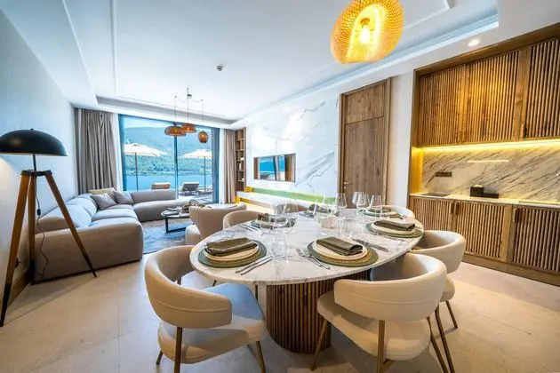 https://images.etstur.com/imgproxy/resize/2560x1440/files/images/hotelImages/etsrooms/510316/La_Blanche_Island_Bodrum_20260611130401_0.jpg