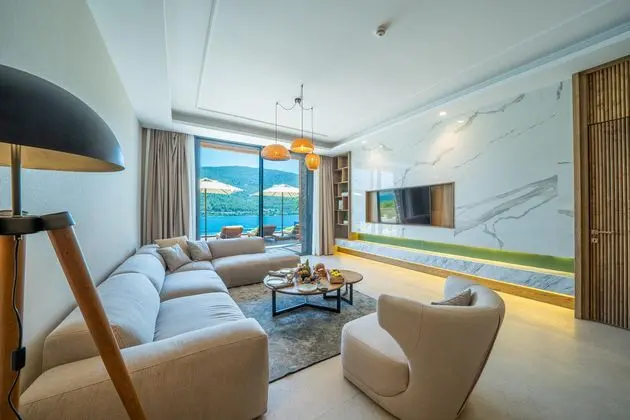 https://images.etstur.com/imgproxy/resize/2560x1440/files/images/hotelImages/etsrooms/510316/La_Blanche_Island_Bodrum_20260611130401_1.jpg