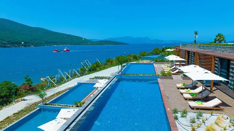 https://images.etstur.com/imgproxy/resize/2560x1440/files/images/hotelImages/etsrooms/510316/La_Blanche_Island_Bodrum_20260611142554_2.jpg