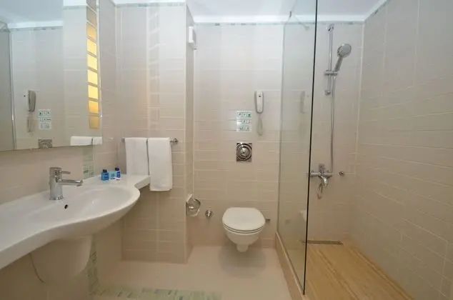 Standard Oda, Havuz Manzaralı