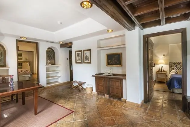 Family Süit (Deluxe 2 Rooms)