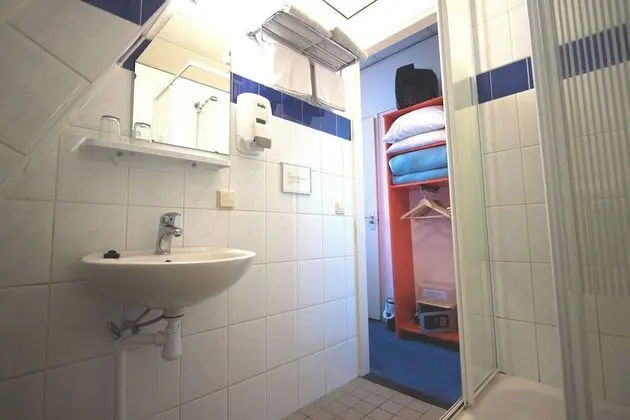 Standard Oda, 1 Büyük (Queen) Boy Yatak