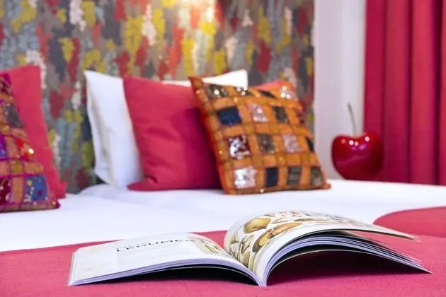 Comfort Tek Büyük Yataklı Oda