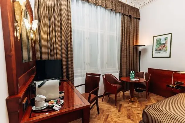 Comfort Tek Büyük Yataklı Oda