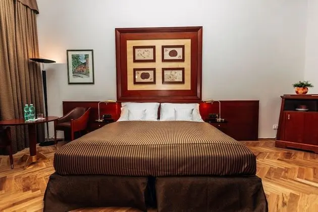 Comfort Tek Büyük Yataklı Oda