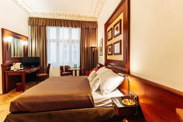 Comfort Tek Büyük Yataklı Oda