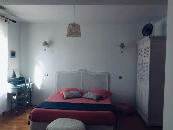 Comfort Tek Büyük Yataklı Oda (Emeraude)