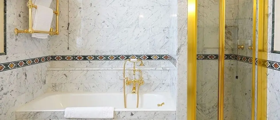 Superior Tek Büyük veya İki Ayrı Yataklı Oda