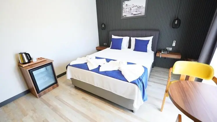 1+1 Suite Dört Kişilik, Bağlantılı Aile Odası, Balkonlu