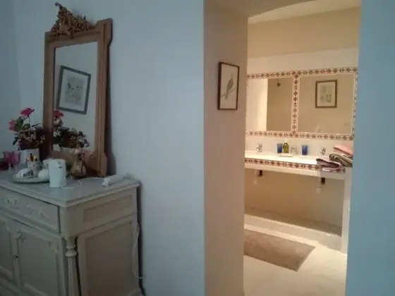 Classic Tek Büyük Yataklı Oda, 1 Çift Kişilik Yatak, Bahçe Manzaralı (Le Bon Point)