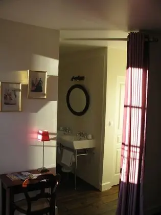 Tek Büyük Yataklı Oda (Romantique)