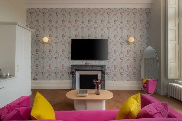 Deluxe Tek Büyük Yataklı Oda