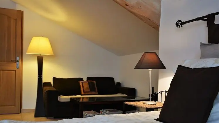 Family Oda, Bahçe Manzaralı (Bord Sud)