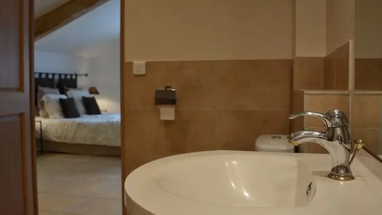 Family Oda, Bahçe Manzaralı (Bord Sud)