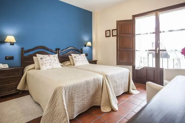 Tek Büyük veya İki Ayrı Yataklı Oda