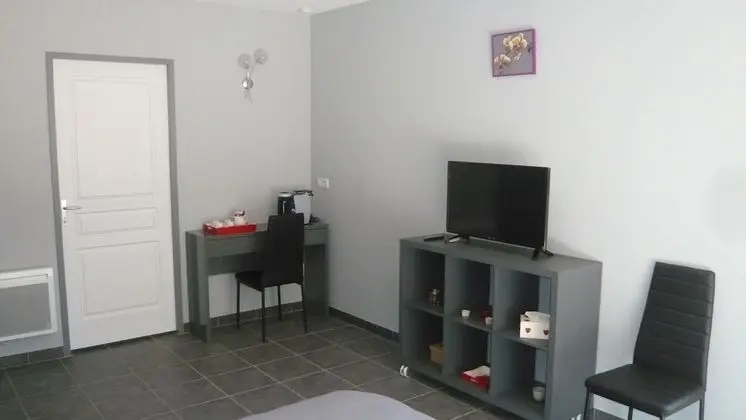 Comfort Tek Büyük Yataklı Oda, 1 Büyük (Queen) Boy Yatak, Bahçe Manzaralı (Baume)