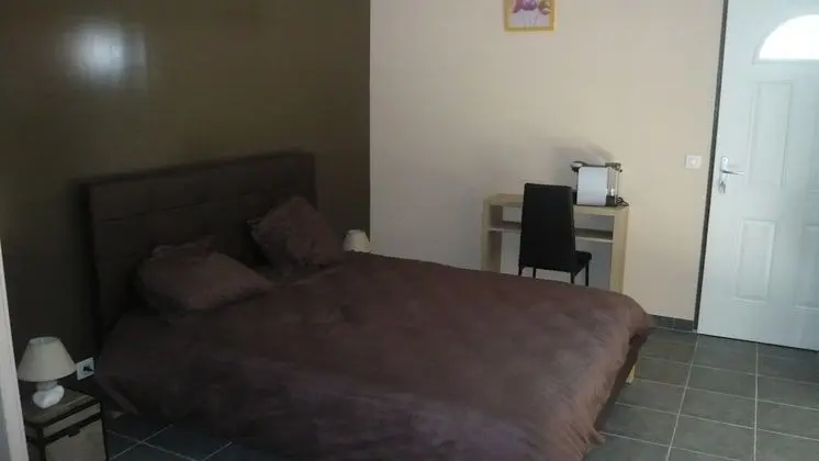 Comfort Tek Büyük Yataklı Oda, 1 Büyük (Queen) Boy Yatak, Bahçe Manzaralı (Victoire)