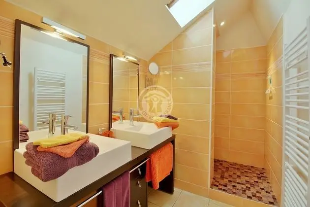 Comfort Dört Kişilik Oda, Özel Banyo, Dağ Manzaralı