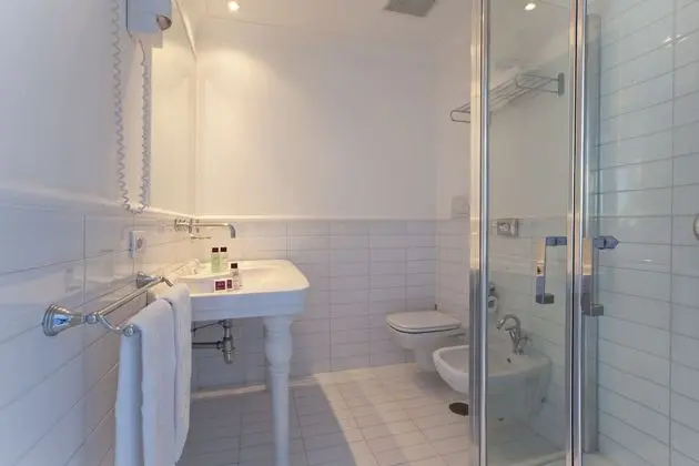 Superior Tek Büyük veya İki Ayrı Yataklı Oda, Balkon, Deniz Manzaralı