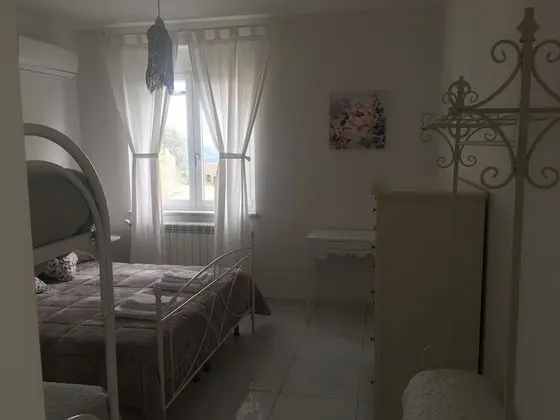 Dört Kişilik Oda, Deniz Manzaralı