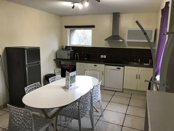 Kır Evi, Banyolu/Duşlu (La Bourguignotte)