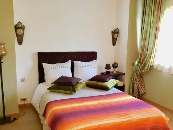 Design Tek Büyük Yataklı Oda, Sigara İçilmez