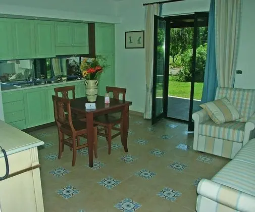 Family Daire, Birden Çok Yatak, Veranda, Bahçe Manzaralı