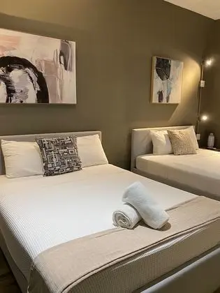 Deluxe Tek Büyük Yataklı Oda