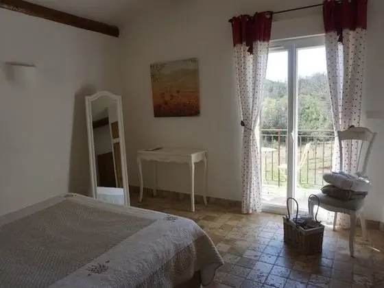 Süit, Özel Banyo (les oliviers)