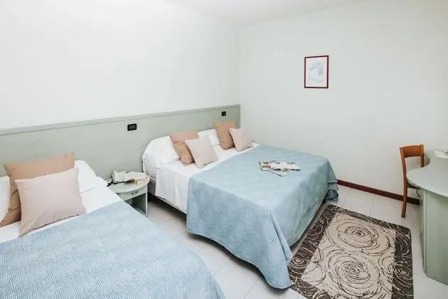 Family Oda, Balkon, Deniz Manzaralı (2 Adults + 2 Children)