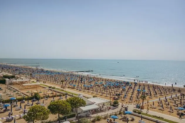 Tek Büyük Yataklı Oda, Balkon, Deniz Manzaralı