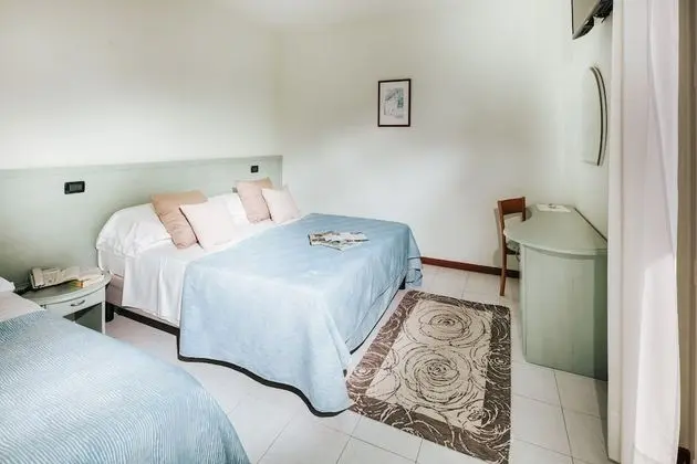 Üç Kişilik Oda, Balkon, Deniz Manzaralı