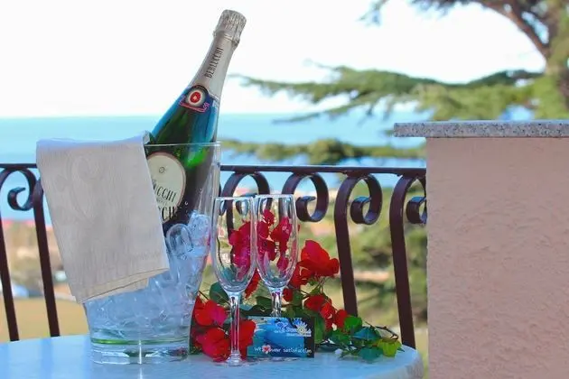 Superior Üç Kişilik Oda, Kısmi Deniz Manzarası