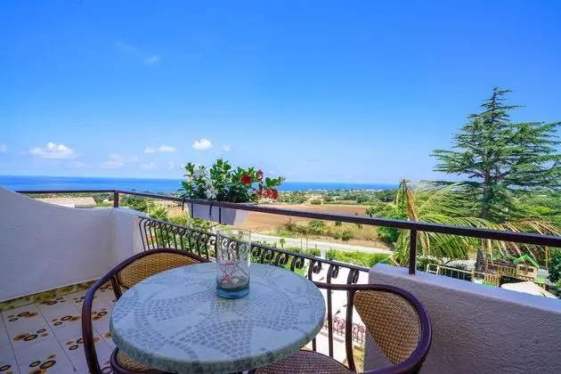 Superior Üç Kişilik Oda, Kısmi Deniz Manzarası