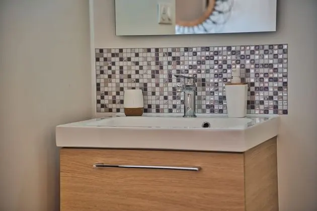 Ev, Banyolu/Duşlu, Göl Manzaralı