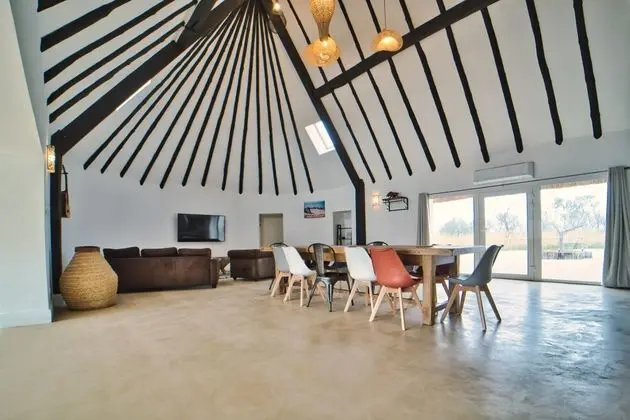 Ev, Banyolu/Duşlu, Göl Manzaralı