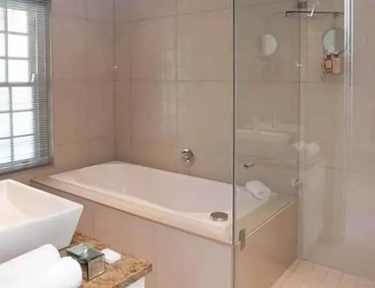 Deluxe Oda, Havuz Kenarı