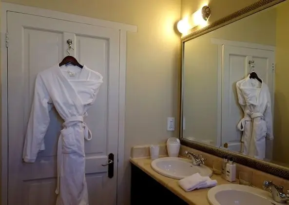 Deluxe Oda, Havuz Kenarı