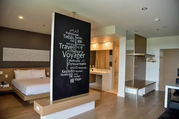 Junior Süit, 1 Büyük (Queen) Boy Yatak, Engellilere Uygun, Golf Manzaralı