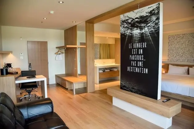 Junior Süit, 1 Büyük (Queen) Boy Yatak, Engellilere Uygun, Golf Manzaralı