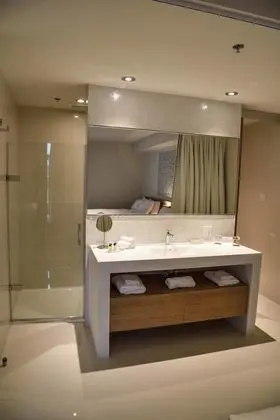 Junior Süit, 1 En Büyük (King) Boy Yatak, Golf Manzaralı