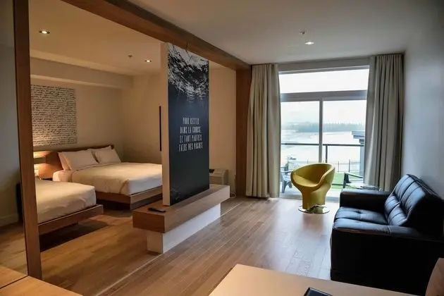 Junior Süit, 2 Büyük (Queen) Boy Yatak, Golf Manzaralı