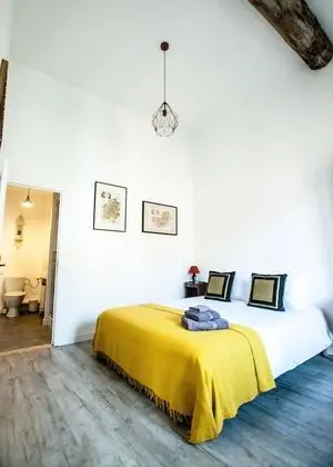 Tek Büyük Yataklı Oda