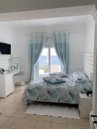 Comfort Tek Büyük Yataklı Oda, Deniz Manzaralı